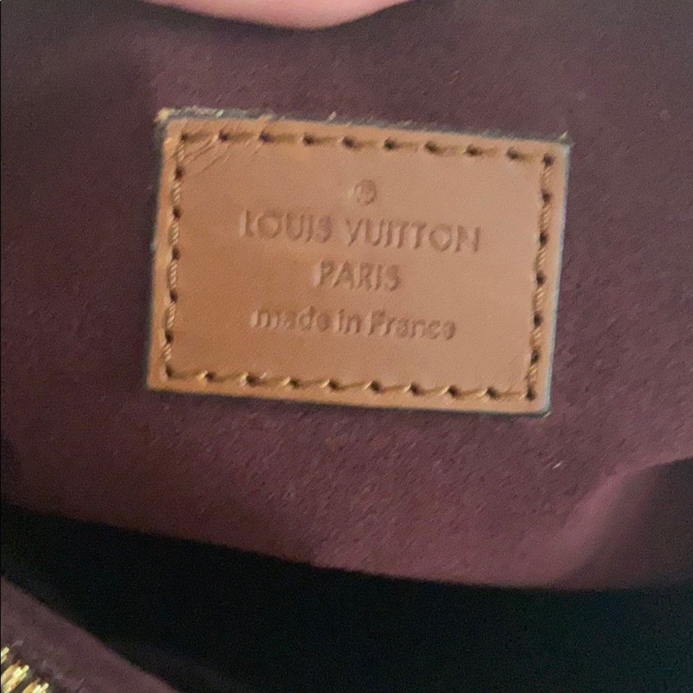 Louis Vuitton Greenwich discontinued 🌟classic🌟 - Picture 13 of 16
